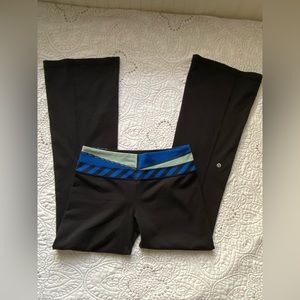 Lululemon groove pant 30” black size 8